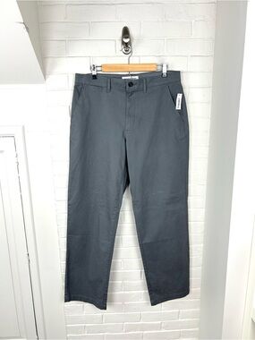 NWT Amazon Essentials Classic Men’s Grey Dress Pants Size 34X32